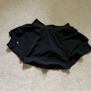 Court rival skirt. Size 8. Brand new without tags